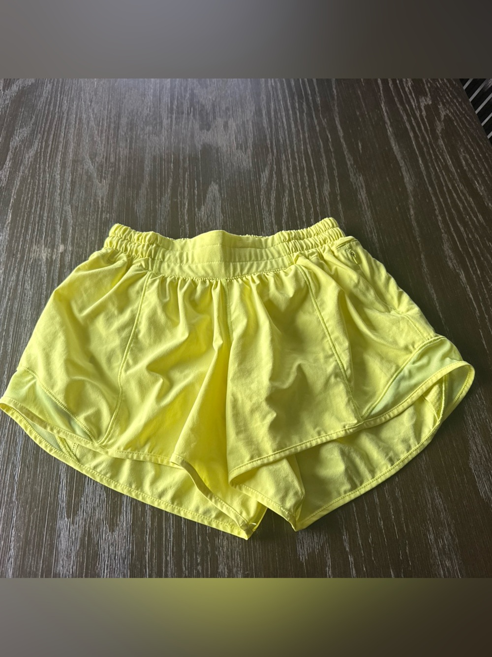 lululemon hotty hot shorts!